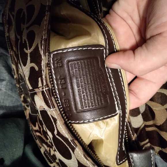 Coach and Jessica Simpson purse and clothes - Picture 3 of 7